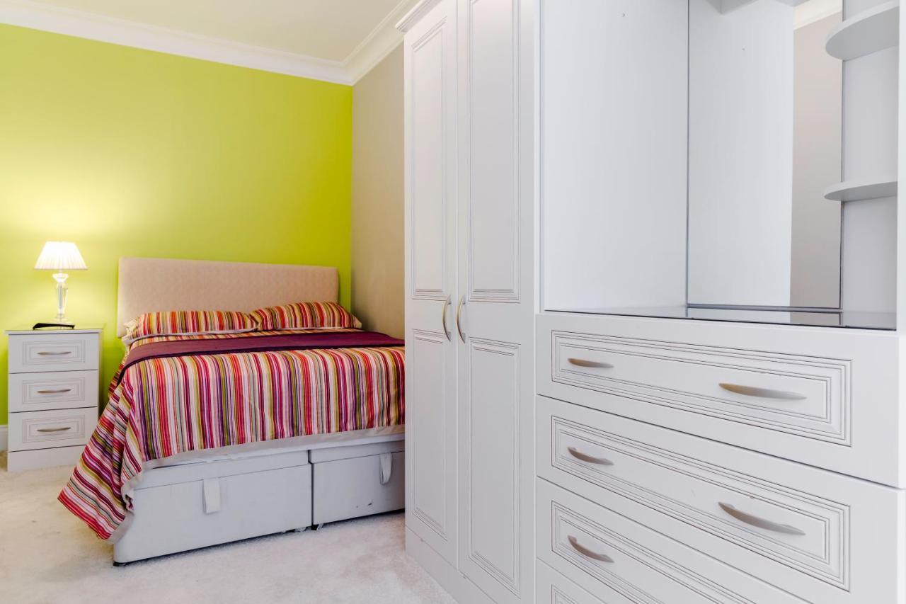 Hotel Brooklyn House à Barnet Extérieur photo
