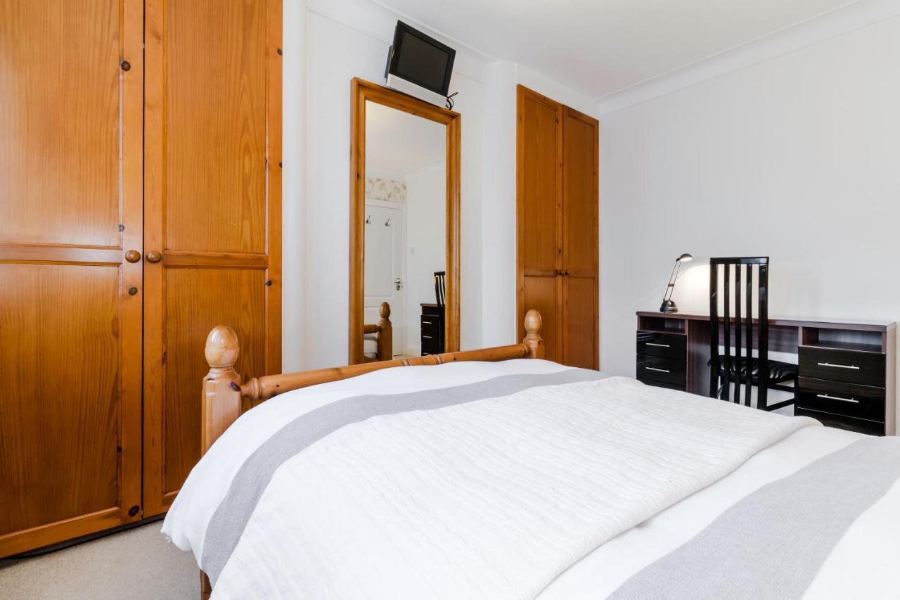 Hotel Brooklyn House à Barnet Extérieur photo